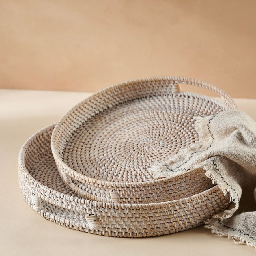 Hand woven round wicker tray 30cm natural home accessories